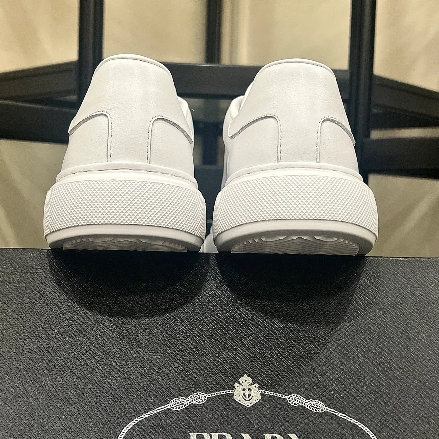 Men's shoes💰440 Prada/Prada Men's new casual shoes, this upper is made of imported calfskin + sheep lining! The outsole is made of non-slip sports foam and ultra-light, which feels good on the feet. It is a fashionable and stylish item!  Size: 38-44 (45 customized)